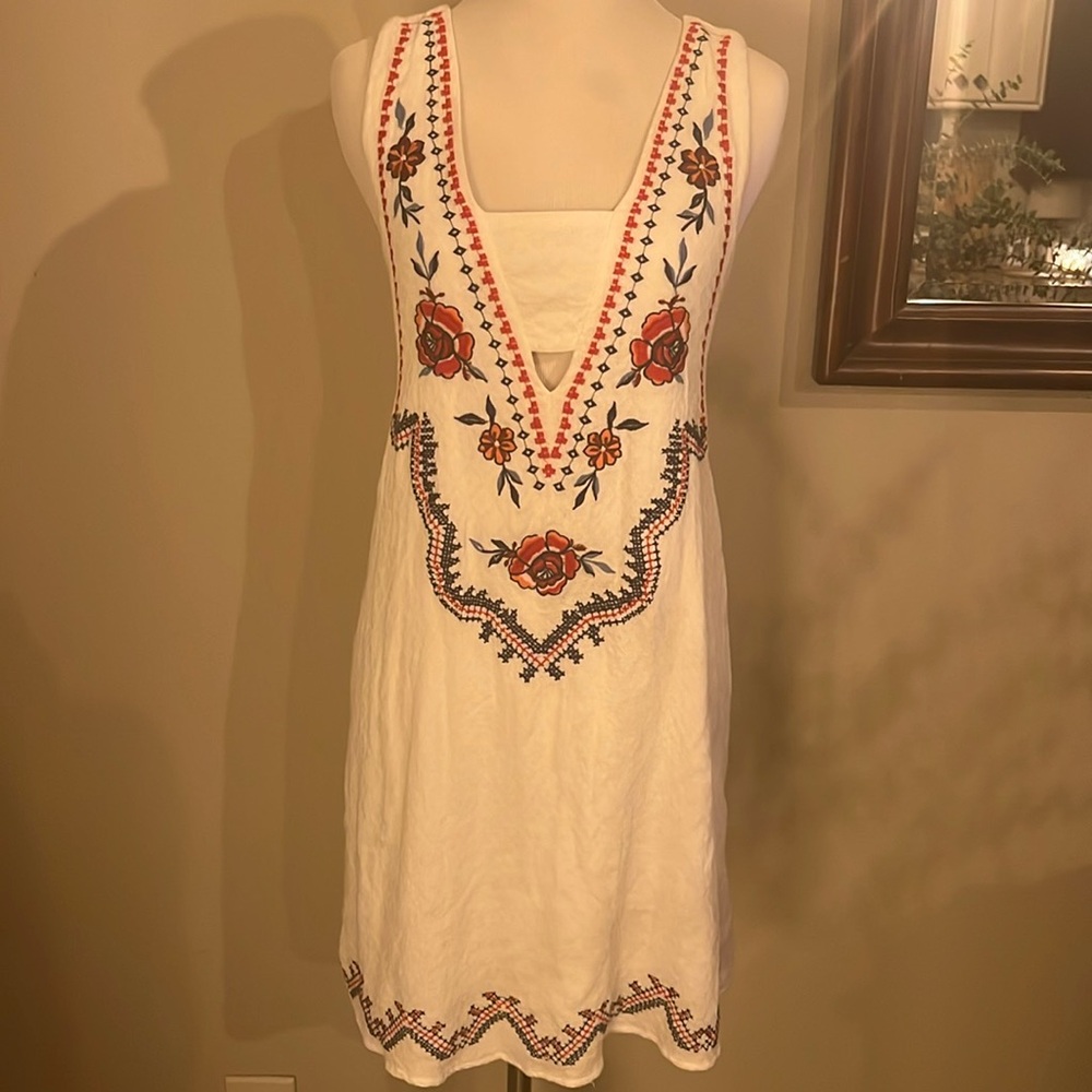 Adorable Chelsie and Violet dress sz MED